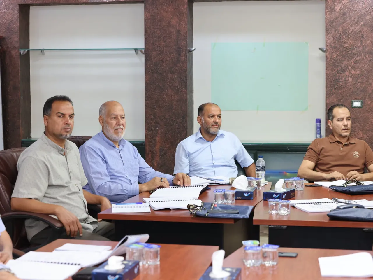 برنامج «المهارات القيادية للقيادات المتوسطة» المعتمد من City & Guilds بطرابلس