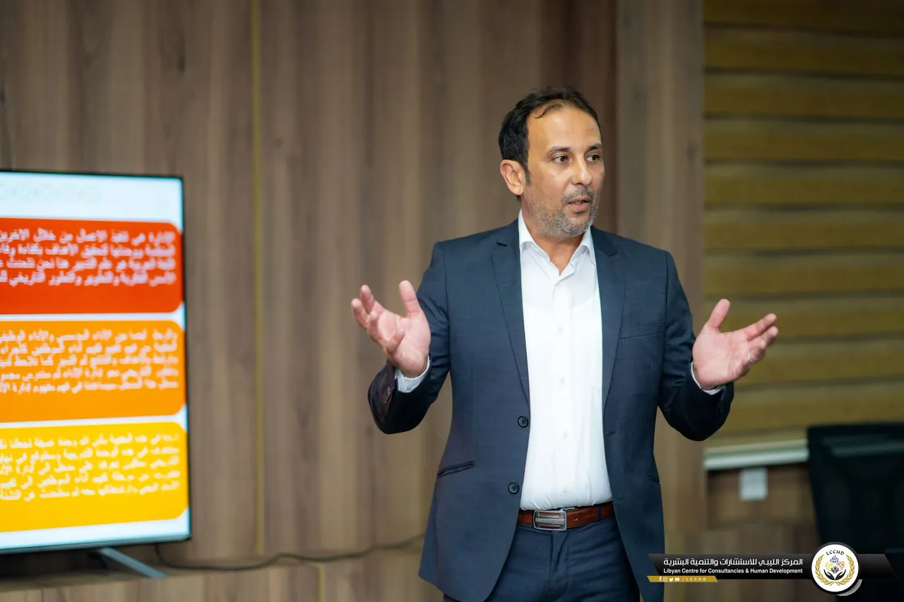 افتتاح الدورة التخصصية «إدارة الأداء – Performance Management» ببنغازي